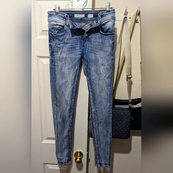 KanCan Skinny Jeans - Picture 1 of 3